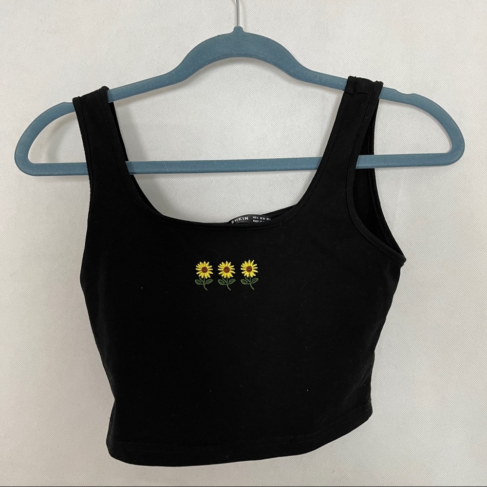 Shein Size S Sunflower Black crop top